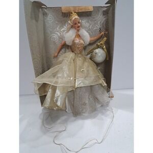 Barbie Special 2000 Edition Celebration Barbie with Ornament